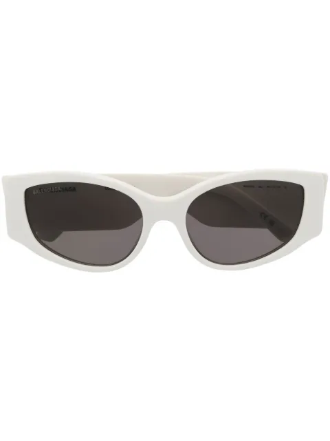 Balenciaga Eyewear logo-print tinted-lenses sunglasses White 725186T0039