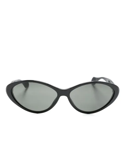 Gucci Eyewear cat-eye frame sunglasses Black 733799J0740