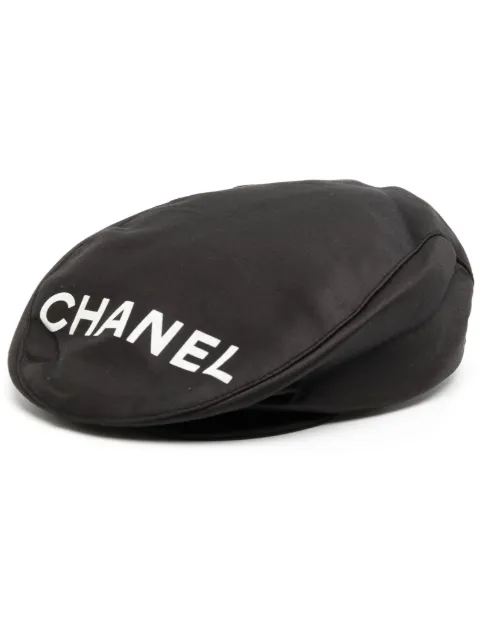 CHANEL Pre-Owned 1990-2000s logo print casket hat Black HT23393