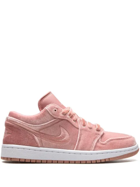 Jordan Air Jordan 1 Low SE "Pink Velvet" sneakers Pink DQ8396