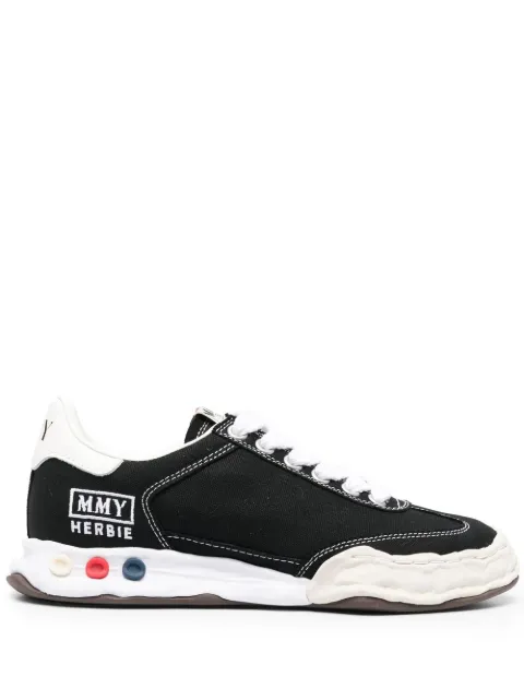 Maison MIHARA YASUHIRO logo-print lace-up sneakers Black A09FW704