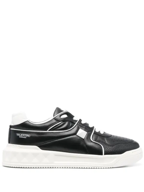 Valentino Garavani One Stud low-top nappa sneakers Black YS0E71NWN