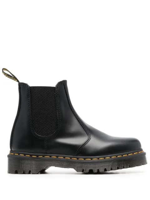Dr. Martens leather round-toe boots Black 262050012976BEX