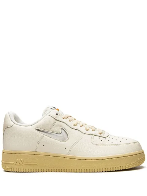 Nike Air Force 1 Jewel "Coconut Milk" sneakers Neutrals DO9456