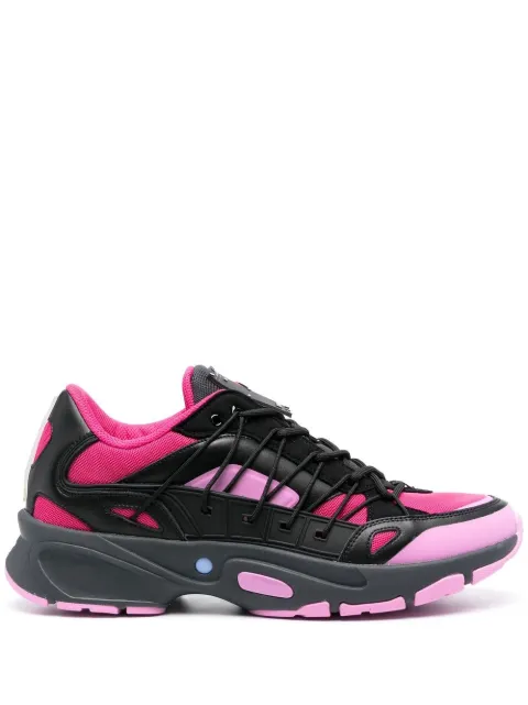 MCQ laced low-top sneakers Black 700701R2842