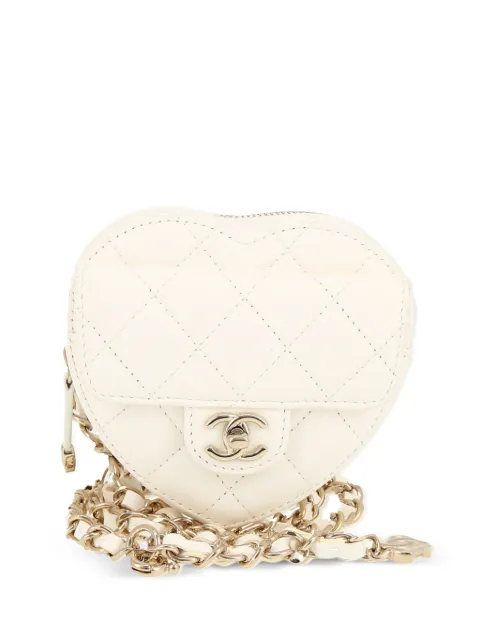 CHANEL Pre-Owned 2022 Heart clutch-belt bag White 389768