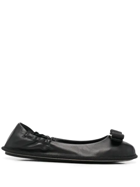 Ferragamo Varina leather ballet flats Black 756654