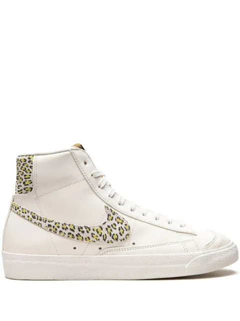 Nike Blazer Mid '77 SE "Sail/Light Lemon Twist/Black/S" sneakers Neutrals DH9633