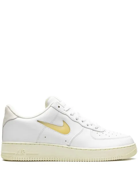 Nike Air Force 1 Low Jewel "White/Pale Vanilla" sneakers White DC8894