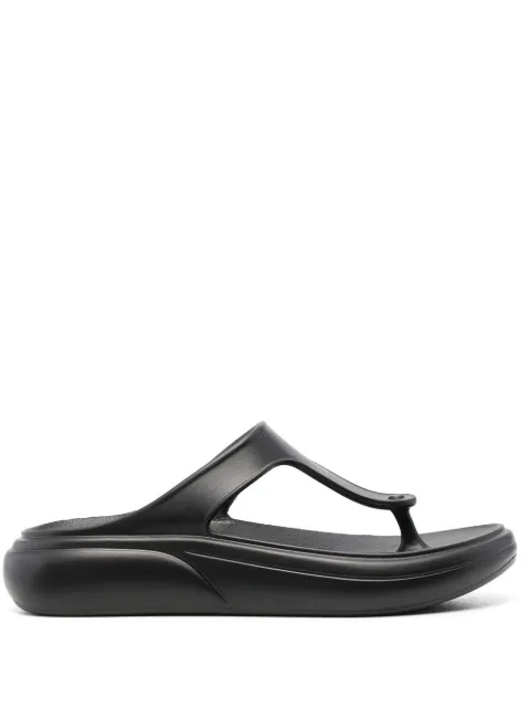 Stuart Weitzman open toe flip flops Black SA749EVA