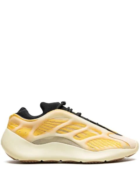 adidas Yeezy YEEZY 700 V3 "Mono Safflower" sneakers White HP5425