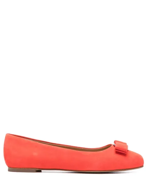 Ferragamo logo-plaque ballerina shoes Red 749519