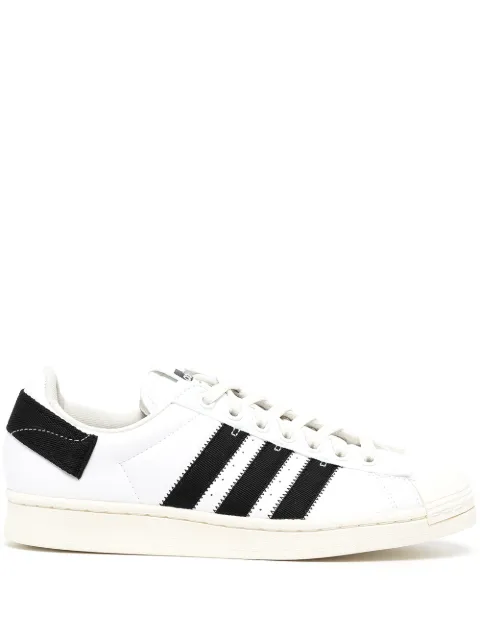 adidas signature stripe sneakers White GV7615
