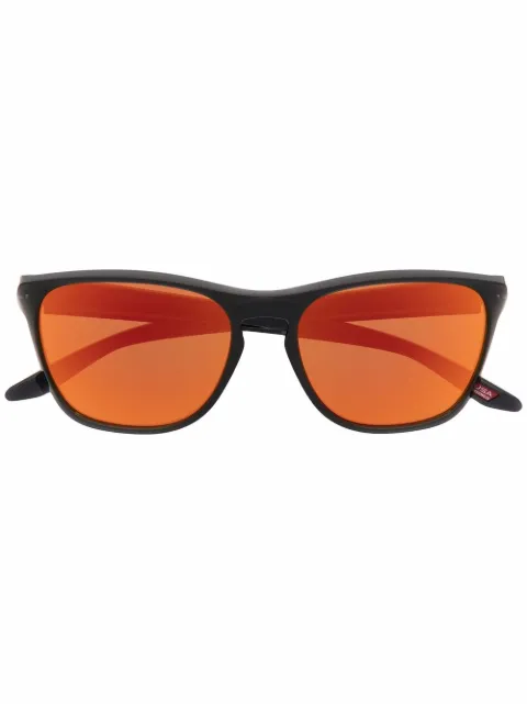 Oakley mirrored-lense sunglasses Black OO9479947904