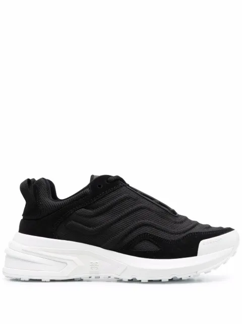 Givenchy chunky lace-up low-top sneakers Black BE001ZE18Y