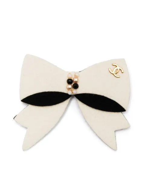 CHANEL Pre-Owned 2002 felt bow brooch White B02A