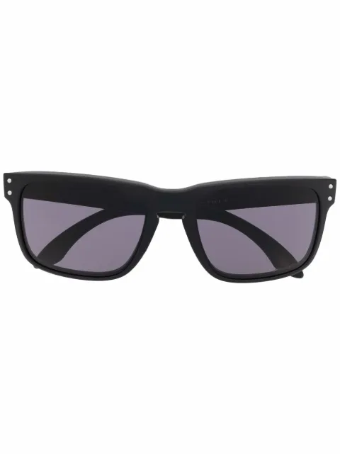 Oakley tinted rectangle-frame sunglasses Black OO91029102E8