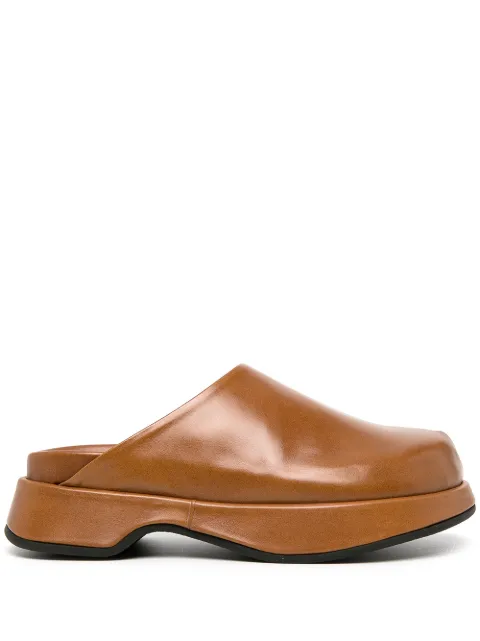 Reike Nen Hyggle leather clogs Brown RN1SH033