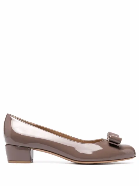 Ferragamo Vara pumps Brown 740693