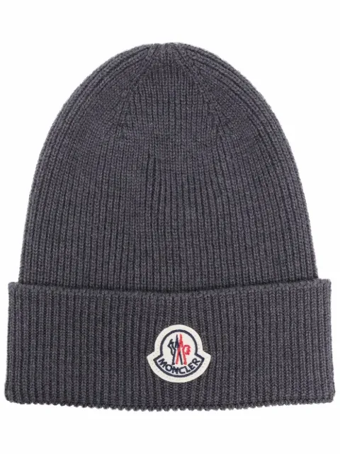 Moncler logo-patch knitted beanie hat Grey L20913B70500A9342