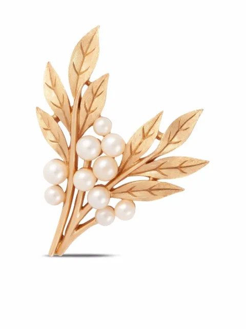 Susan Caplan Vintage 1960s Trifari plant motif brooch Gold PN024448