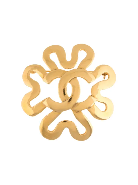 CHANEL Pre-Owned 1995 pre-owned flower motif CC brooch Gold B95P