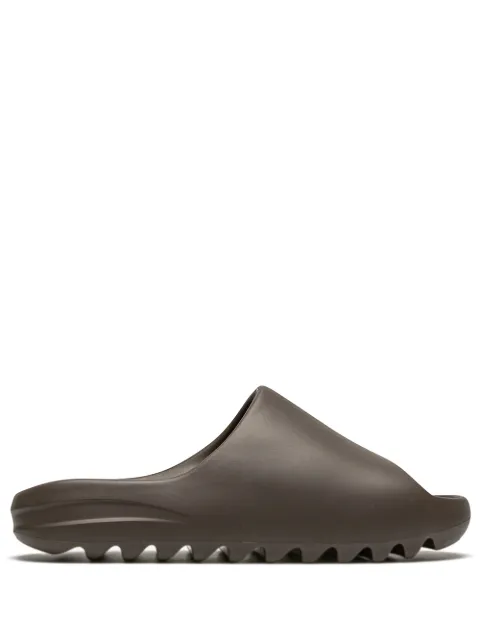 adidas Yeezy YEEZY "Soot" slides Brown G55495