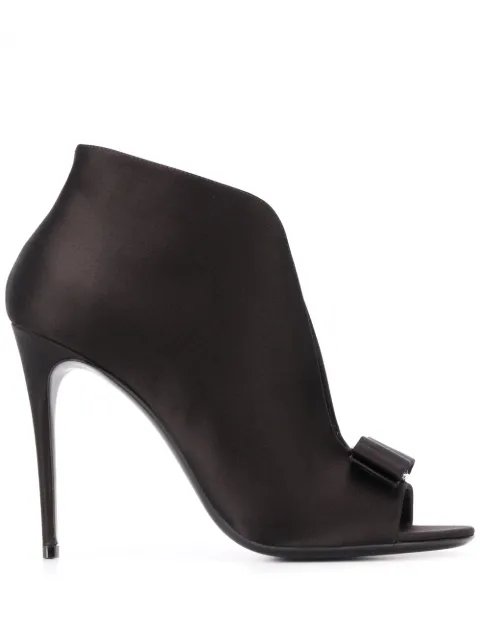 Ferragamo Vara Bow ankle boots Black 725033