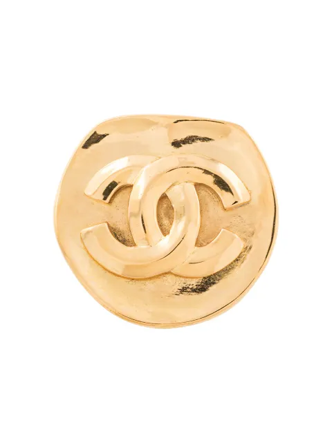 CHANEL Pre-Owned 1996 CC logo brooch Gold B96P
